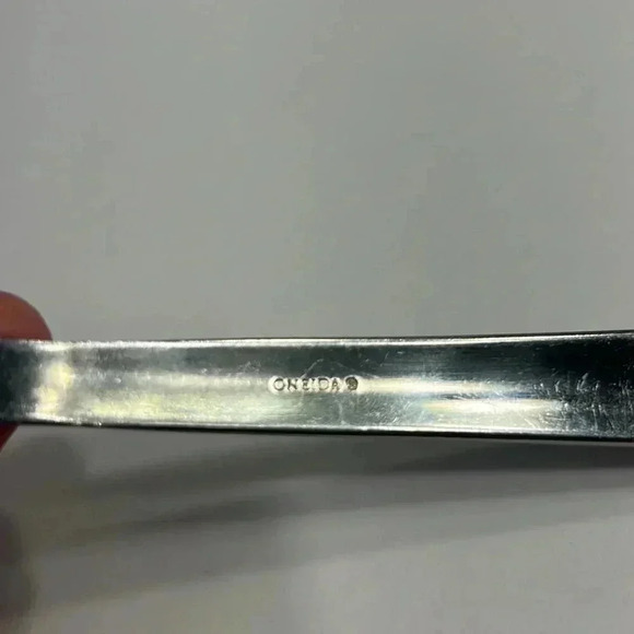 4 Oneida Silver Park Avenue Serving Spoons stainless silverware - Picture 7 of 7